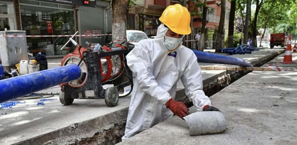 To properly remove asbestos, you need professionals who are trained and certified by UK regulatory authorities.